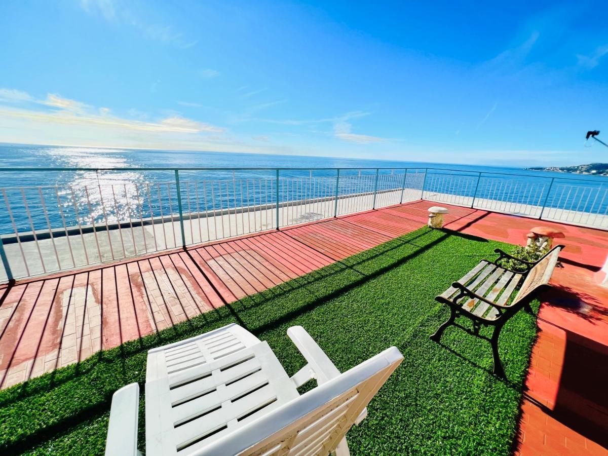 Suite Sunset 22 - Fronte Mare San Remo Zewnętrze zdjęcie